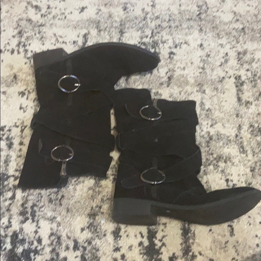 Black boots